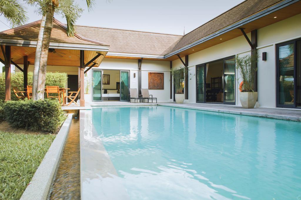 Two Villas Holiday Oriental Style Layan Beach Phuket Buitenkant foto