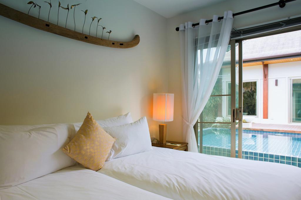 Two Villas Holiday Oriental Style Layan Beach Phuket Buitenkant foto