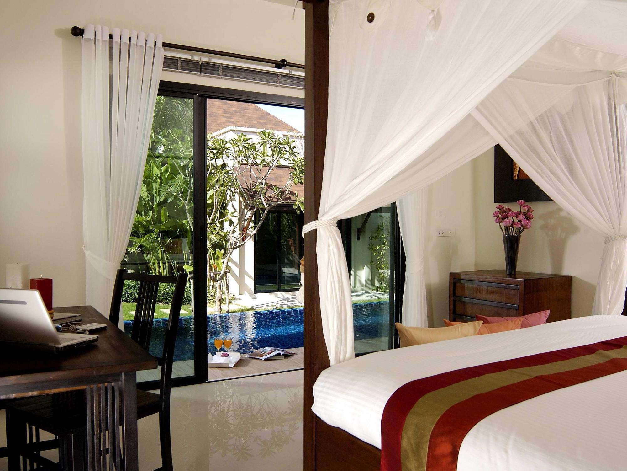 Two Villas Holiday Oriental Style Layan Beach Phuket Buitenkant foto