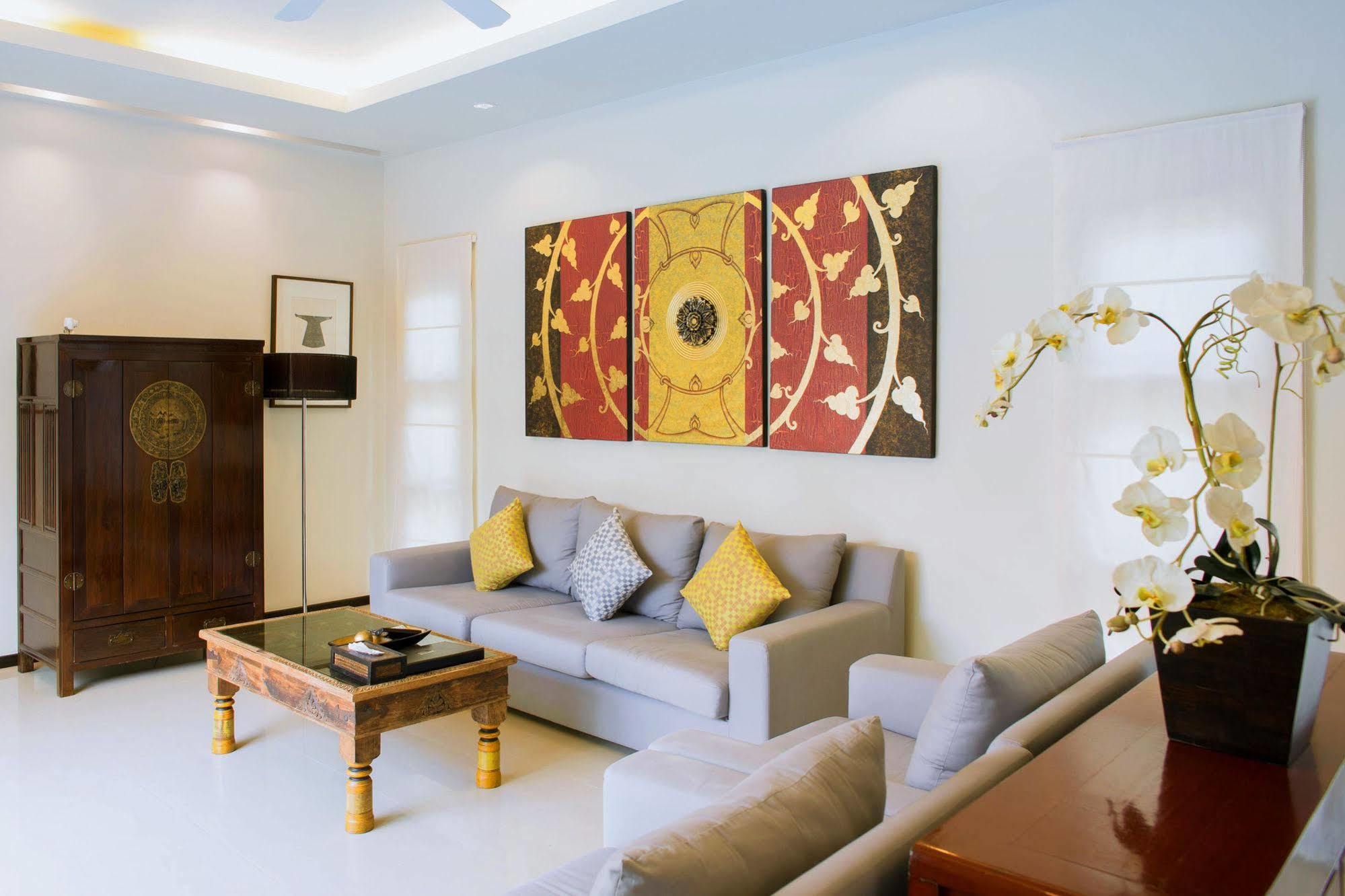 Two Villas Holiday Oriental Style Layan Beach Phuket Buitenkant foto