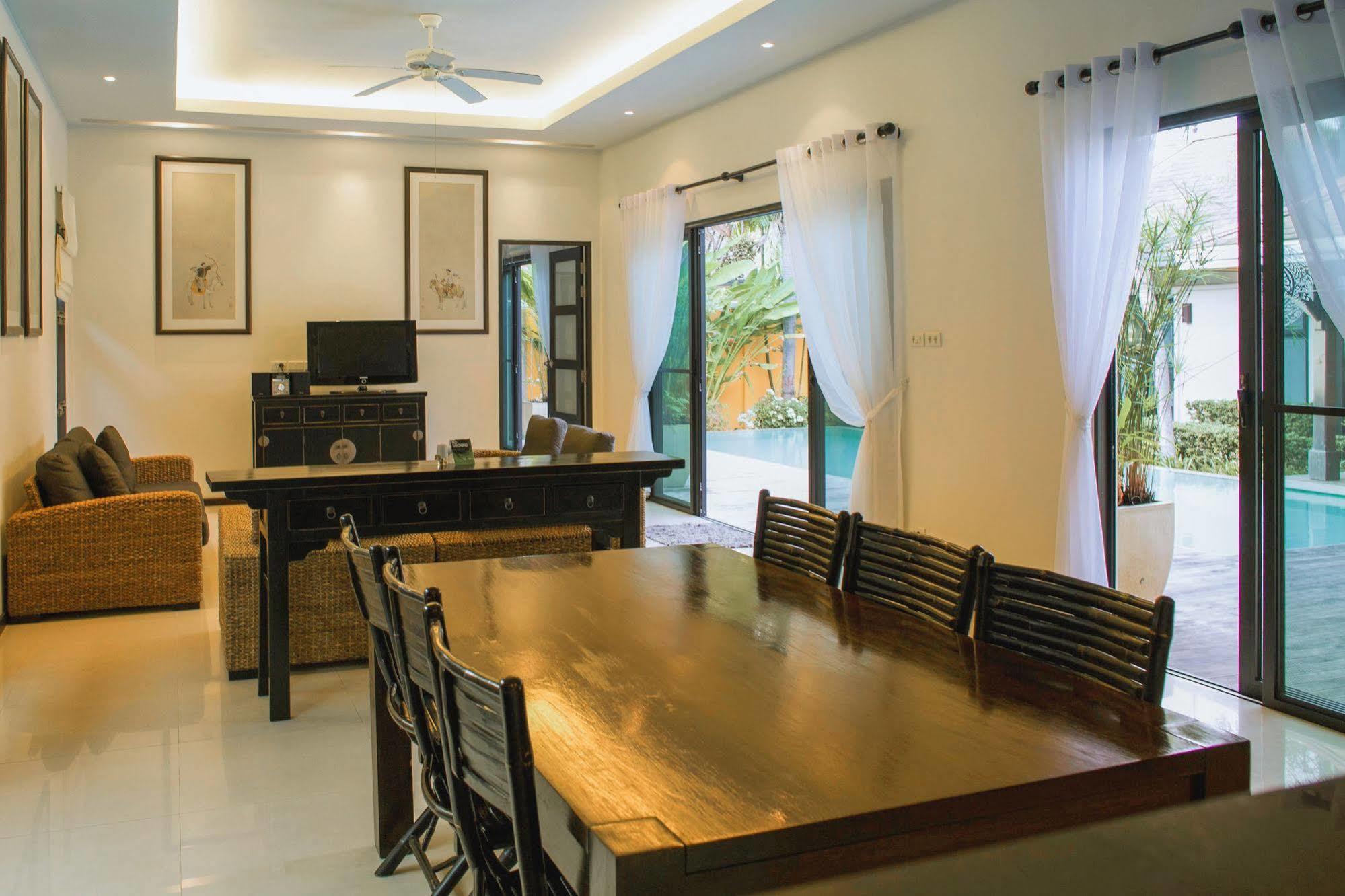 Two Villas Holiday Oriental Style Layan Beach Phuket Buitenkant foto