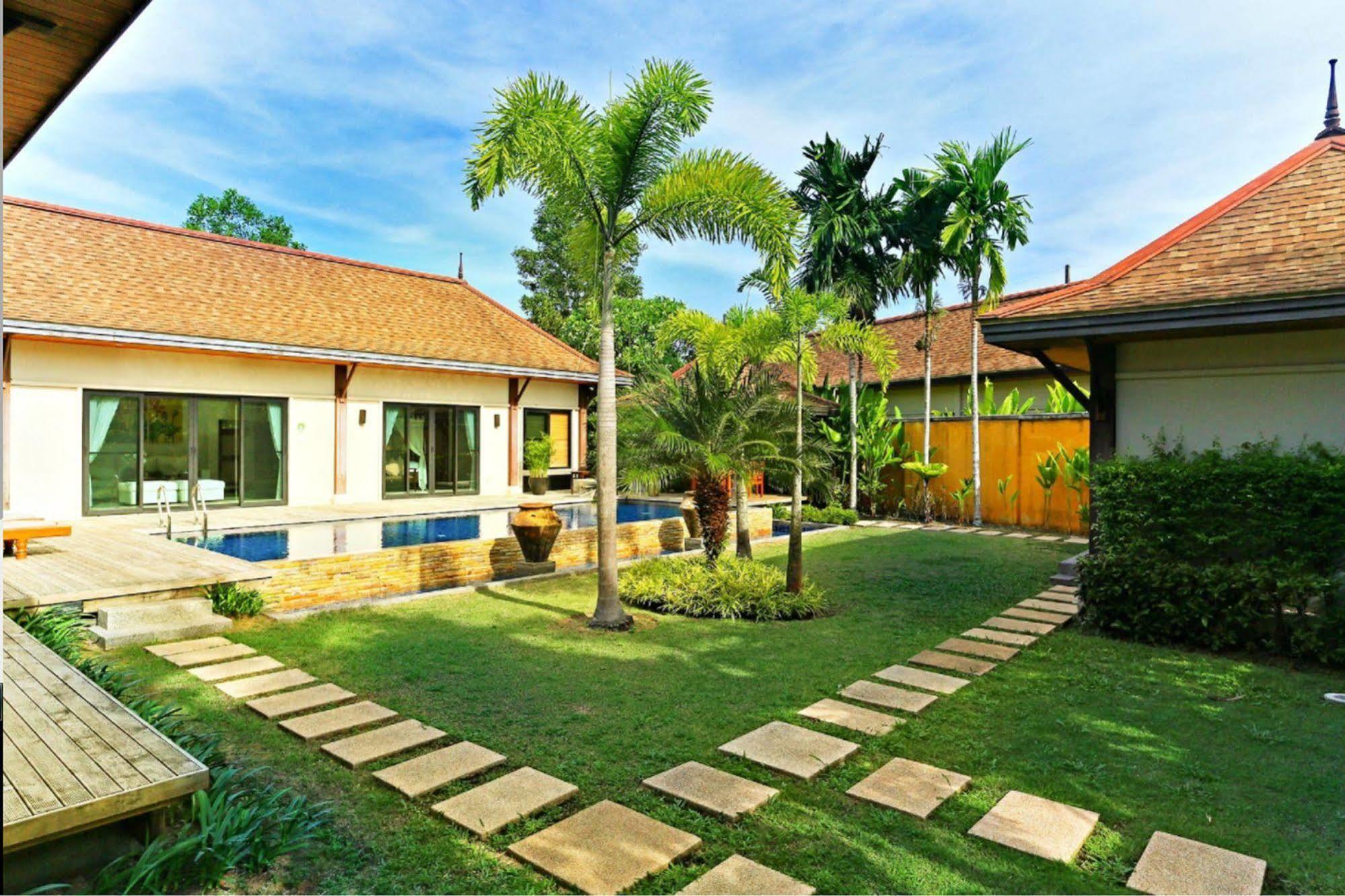 Two Villas Holiday Oriental Style Layan Beach Phuket Buitenkant foto