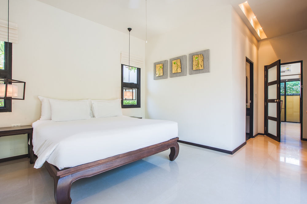 Two Villas Holiday Oriental Style Layan Beach Phuket Buitenkant foto