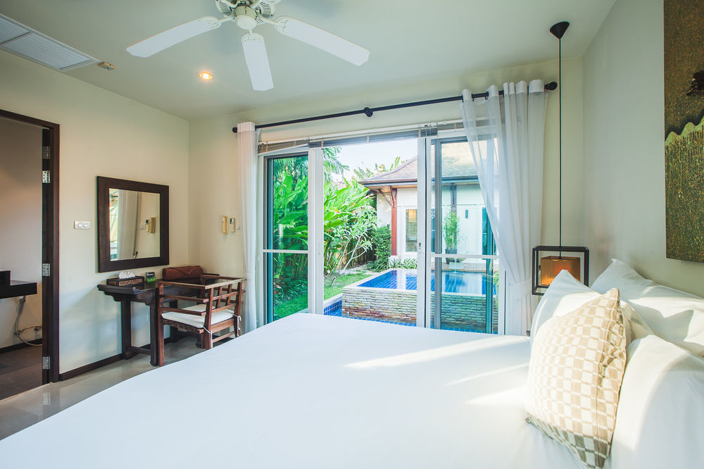 Two Villas Holiday Oriental Style Layan Beach Phuket Buitenkant foto